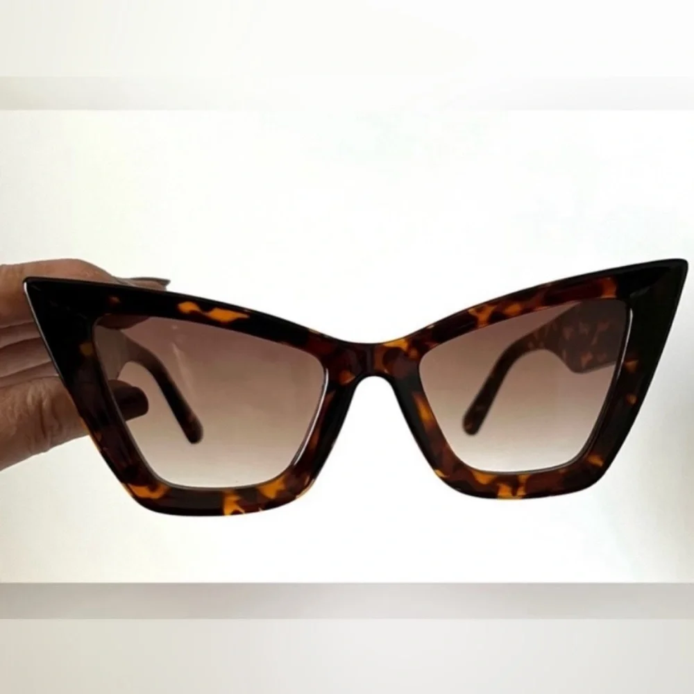 Cat Eye Sunglasses Leopard Frame Oversized Vintage Retro Tortoise Brown Black